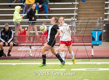 Thumbnail 1 in Regis Jesuit vs. Mountain Range (CHSAA 5A First Round) photogallery.