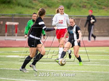 Thumbnail 1 in Regis Jesuit vs. Mountain Range (CHSAA 5A First Round) photogallery.