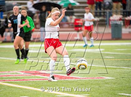 Thumbnail 3 in Regis Jesuit vs. Mountain Range (CHSAA 5A First Round) photogallery.
