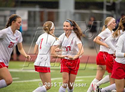 Thumbnail 2 in Regis Jesuit vs. Mountain Range (CHSAA 5A First Round) photogallery.
