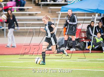 Thumbnail 2 in Regis Jesuit vs. Mountain Range (CHSAA 5A First Round) photogallery.