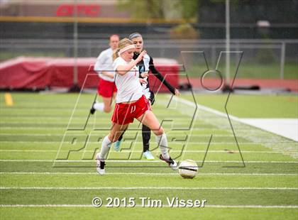 Thumbnail 2 in Regis Jesuit vs. Mountain Range (CHSAA 5A First Round) photogallery.