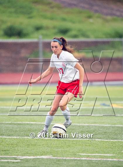 Thumbnail 1 in Regis Jesuit vs. Mountain Range (CHSAA 5A First Round) photogallery.