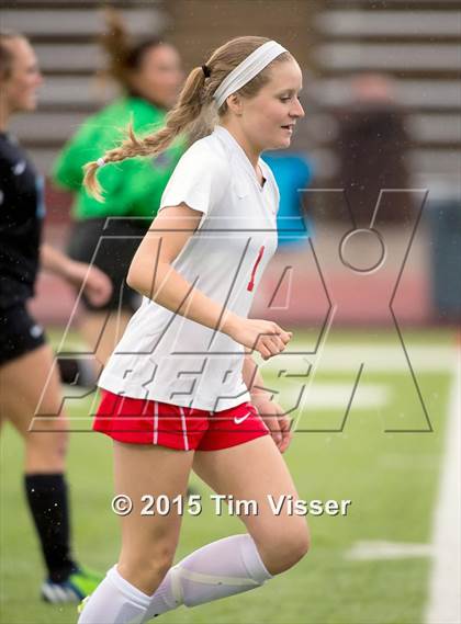 Thumbnail 3 in Regis Jesuit vs. Mountain Range (CHSAA 5A First Round) photogallery.