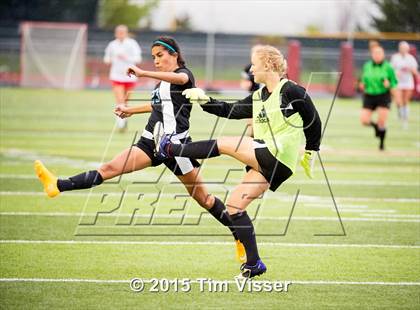 Thumbnail 1 in Regis Jesuit vs. Mountain Range (CHSAA 5A First Round) photogallery.