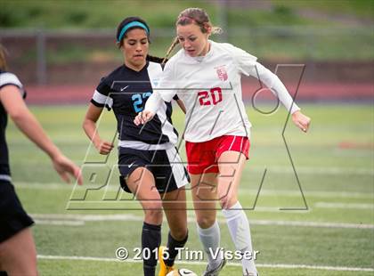 Thumbnail 1 in Regis Jesuit vs. Mountain Range (CHSAA 5A First Round) photogallery.