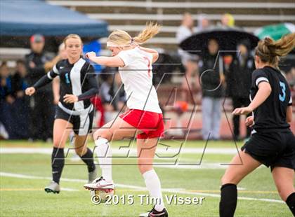 Thumbnail 2 in Regis Jesuit vs. Mountain Range (CHSAA 5A First Round) photogallery.