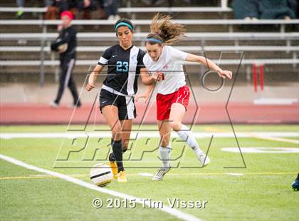 Thumbnail 1 in Regis Jesuit vs. Mountain Range (CHSAA 5A First Round) photogallery.