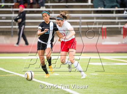 Thumbnail 2 in Regis Jesuit vs. Mountain Range (CHSAA 5A First Round) photogallery.