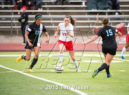 Thumbnail 1 in Regis Jesuit vs. Mountain Range (CHSAA 5A First Round) photogallery.