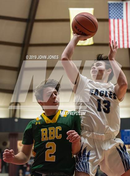 Thumbnail 3 in Middletown South vs. Red Bank Catholic (HoopGroup Boardwalk Showcase) photogallery.