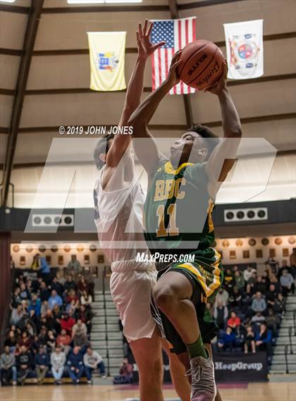 Thumbnail 2 in Middletown South vs. Red Bank Catholic (HoopGroup Boardwalk Showcase) photogallery.