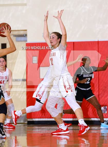 Thumbnail 3 in Mater Dei vs. Orangewood Academy (Battle at the Beach) photogallery.