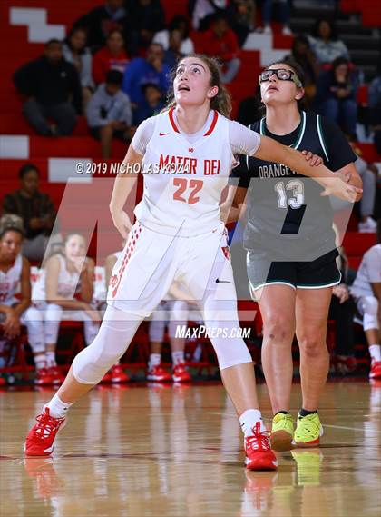 Thumbnail 2 in Mater Dei vs. Orangewood Academy (Battle at the Beach) photogallery.