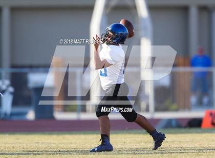 Thumbnail 3 in Frontier @ Bakersfield photogallery.