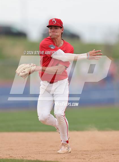 Thumbnail 1 in Regis Jesuit @ Legend photogallery.