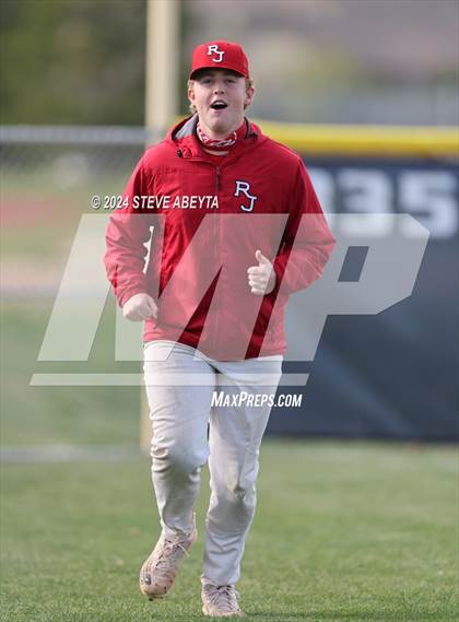 Thumbnail 2 in Regis Jesuit @ Legend photogallery.