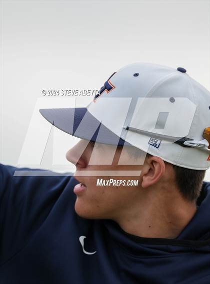 Thumbnail 3 in Regis Jesuit @ Legend photogallery.