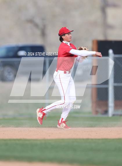 Thumbnail 2 in Regis Jesuit @ Legend photogallery.