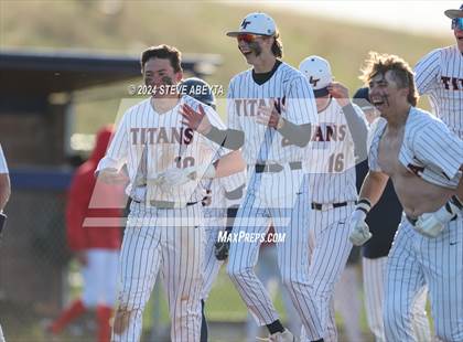 Thumbnail 2 in Regis Jesuit @ Legend photogallery.