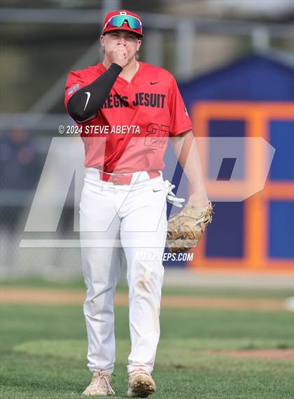 Thumbnail 3 in Regis Jesuit @ Legend photogallery.
