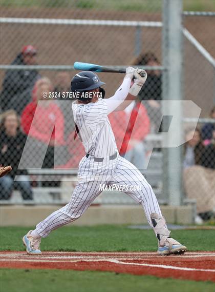 Thumbnail 2 in Regis Jesuit @ Legend photogallery.