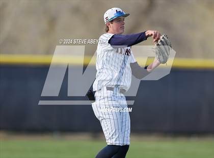 Thumbnail 2 in Regis Jesuit @ Legend photogallery.