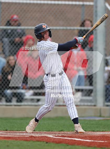 Thumbnail 3 in Regis Jesuit @ Legend photogallery.