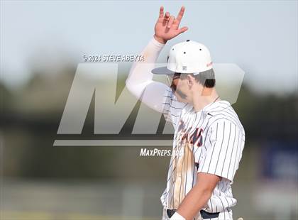 Thumbnail 3 in Regis Jesuit @ Legend photogallery.