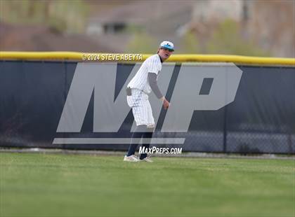 Thumbnail 2 in Regis Jesuit @ Legend photogallery.