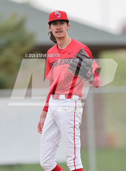 Thumbnail 2 in Regis Jesuit @ Legend photogallery.