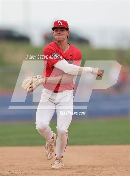 Thumbnail 3 in Regis Jesuit @ Legend photogallery.