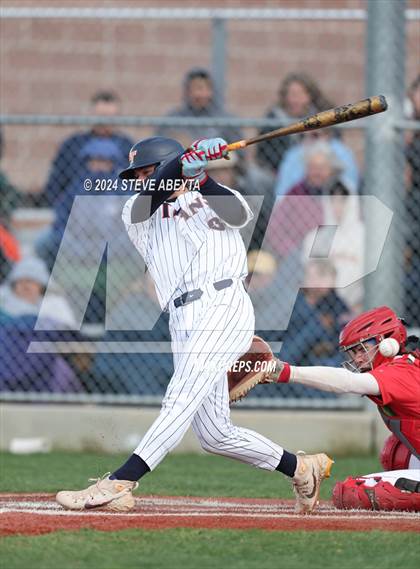 Thumbnail 2 in Regis Jesuit @ Legend photogallery.
