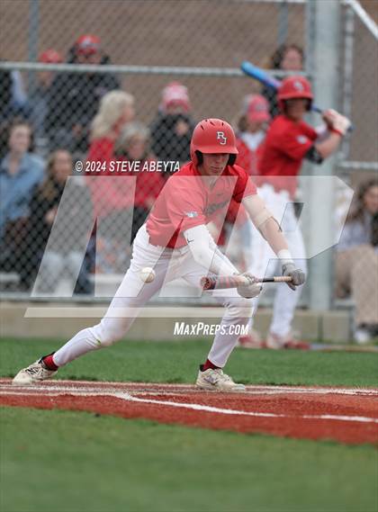 Thumbnail 1 in Regis Jesuit @ Legend photogallery.