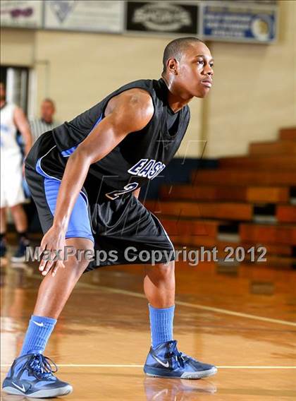 Thumbnail 3 in Central Hardin vs. East Jessamine (Lloyd Memorial Classic) photogallery.