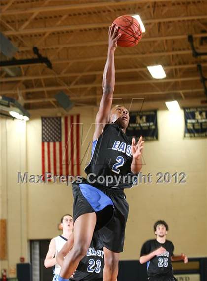 Thumbnail 1 in Central Hardin vs. East Jessamine (Lloyd Memorial Classic) photogallery.