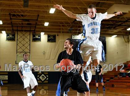 Thumbnail 3 in Central Hardin vs. East Jessamine (Lloyd Memorial Classic) photogallery.