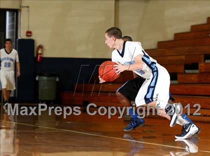 Thumbnail 2 in Central Hardin vs. East Jessamine (Lloyd Memorial Classic) photogallery.