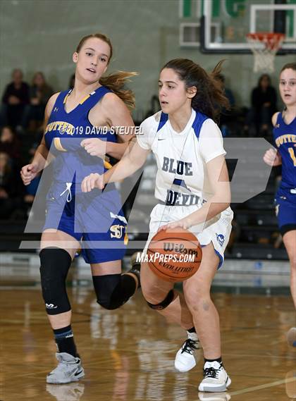 Thumbnail 2 in Sutter vs. Davis (Ram Jam Winter Classic) photogallery.