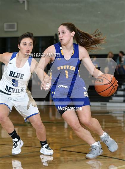 Thumbnail 3 in Sutter vs. Davis (Ram Jam Winter Classic) photogallery.