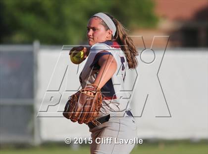 Thumbnail 3 in White Knoll @ Wando photogallery.