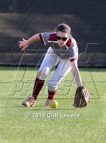 Thumbnail 3 in White Knoll @ Wando photogallery.