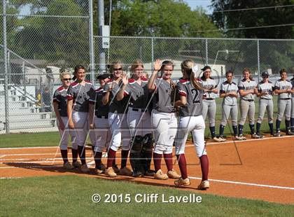 Thumbnail 3 in White Knoll @ Wando photogallery.