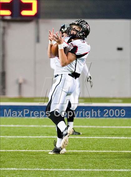 Thumbnail 3 in St. John's vs. Kinkaid photogallery.