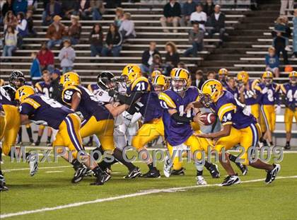Thumbnail 2 in St. John's vs. Kinkaid photogallery.