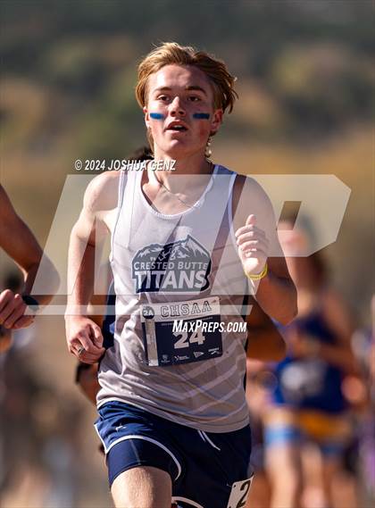 Thumbnail 2 in CHSAA 2A Cross Country Final photogallery.