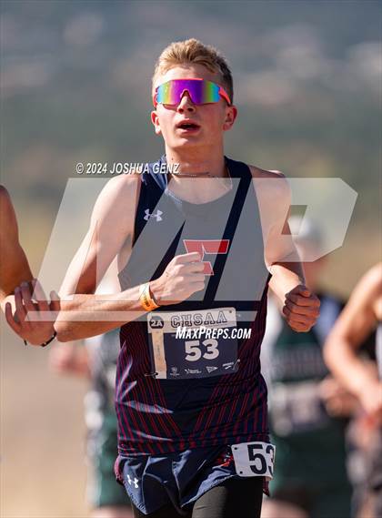 Thumbnail 2 in CHSAA 2A Cross Country Final photogallery.