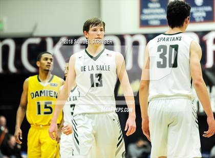 Thumbnail 2 in De La Salle vs. Damien (MaxPreps MLK Classic) photogallery.