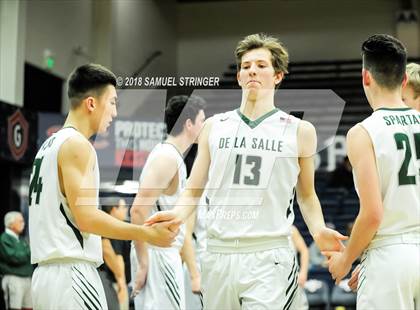 Thumbnail 2 in De La Salle vs. Damien (MaxPreps MLK Classic) photogallery.