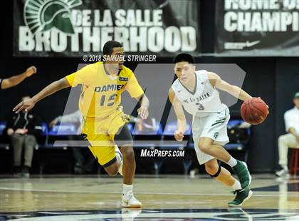 Thumbnail 3 in De La Salle vs. Damien (MaxPreps MLK Classic) photogallery.